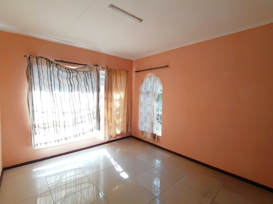 3 Bedroom Property for Sale in Orkney Park North West